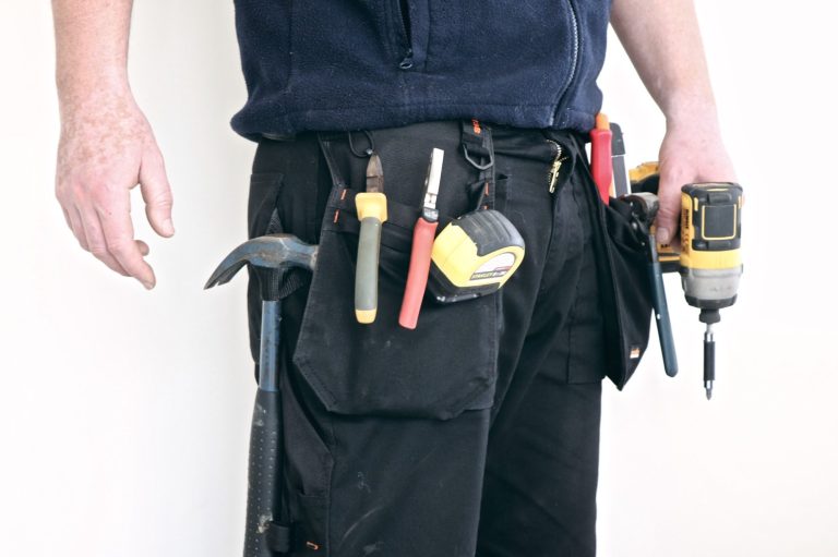 Handyman Service Handyman