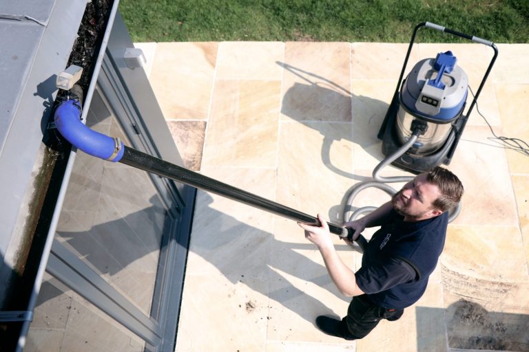 Gutter cleaning gutter cleaning